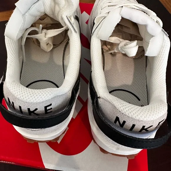 Nike White and Black Athletic Shoes BRAND NEW - Picture 6 of 12